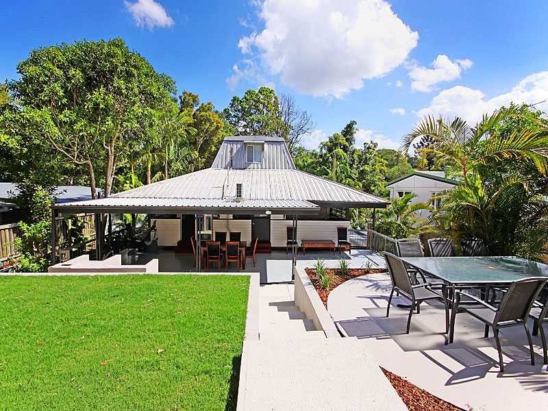 145 Akuna Street, Kenmore QLD 4069