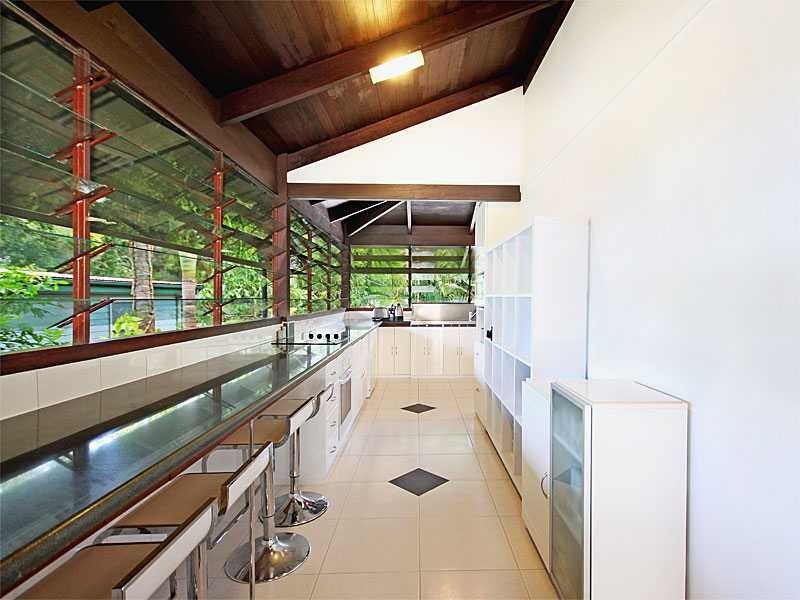 145 Akuna Street, Kenmore QLD 4069