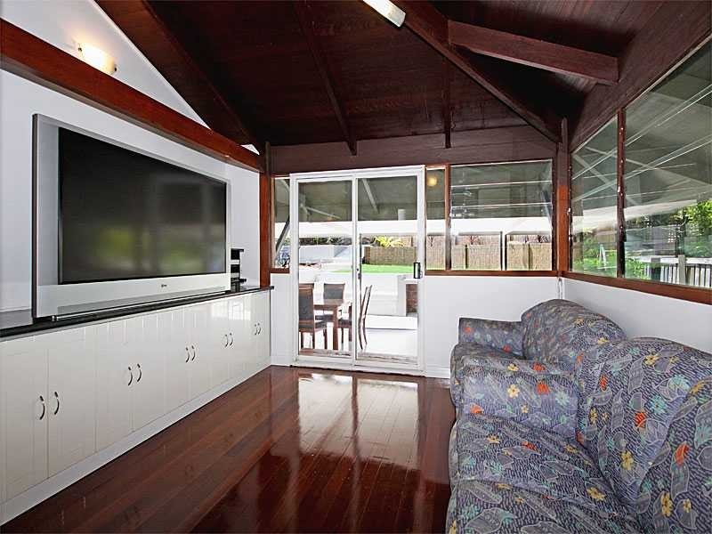 145 Akuna Street, Kenmore QLD 4069