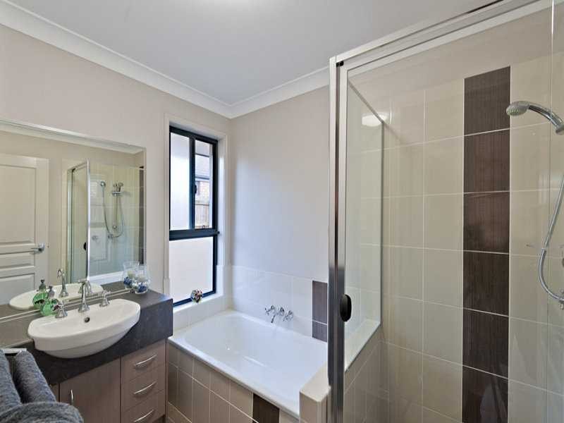 150 Beaufort Crescent, Moggill QLD 4070