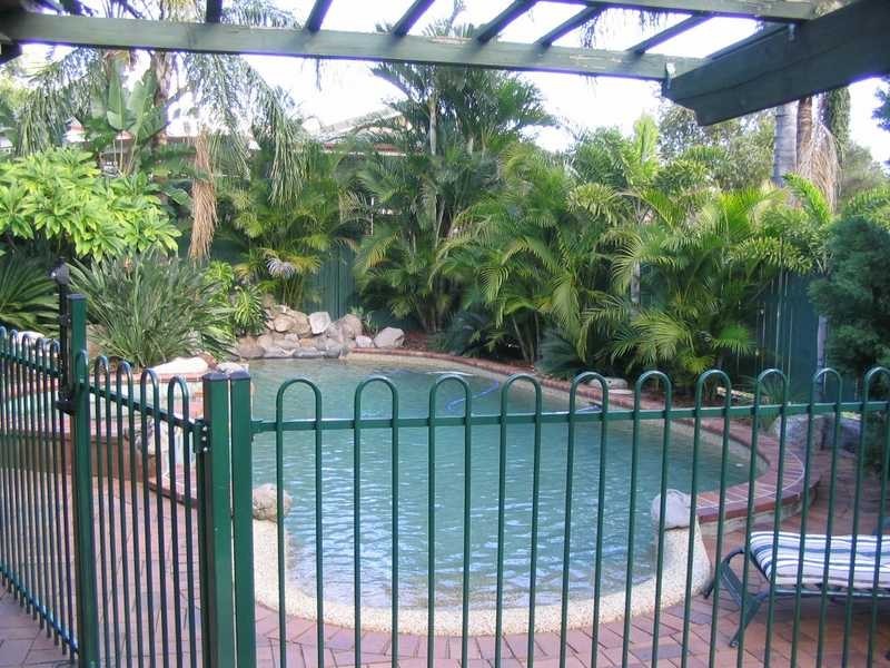 Chapel Hill QLD 4069