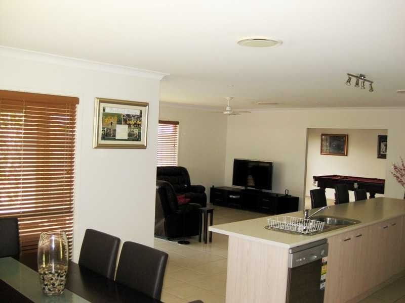 19 Witty Rd, Moggill QLD 4070