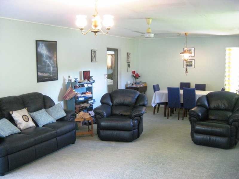 28 Gubberley St, Kenmore QLD 4069