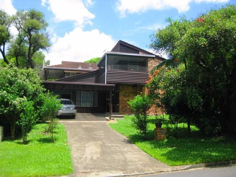 28 Gubberley St, Kenmore QLD 4069