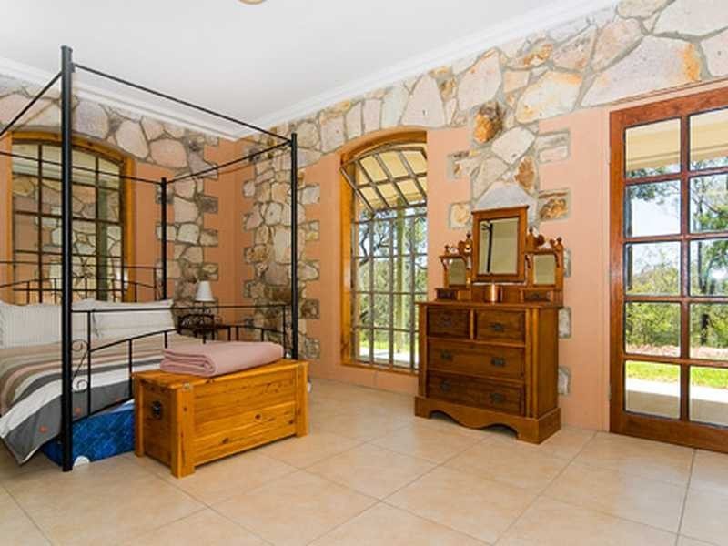 Upper Brookfield QLD 4069