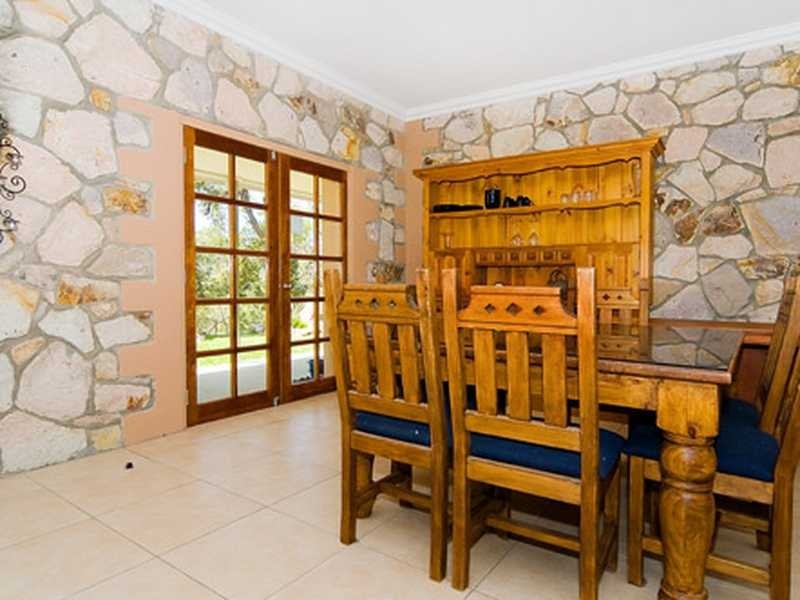 Upper Brookfield QLD 4069