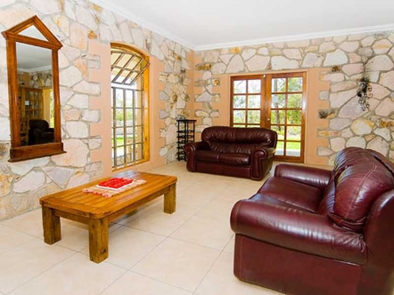 Upper Brookfield QLD 4069