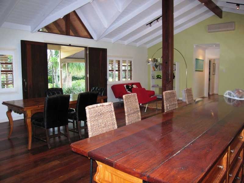 Brookfield QLD 4069