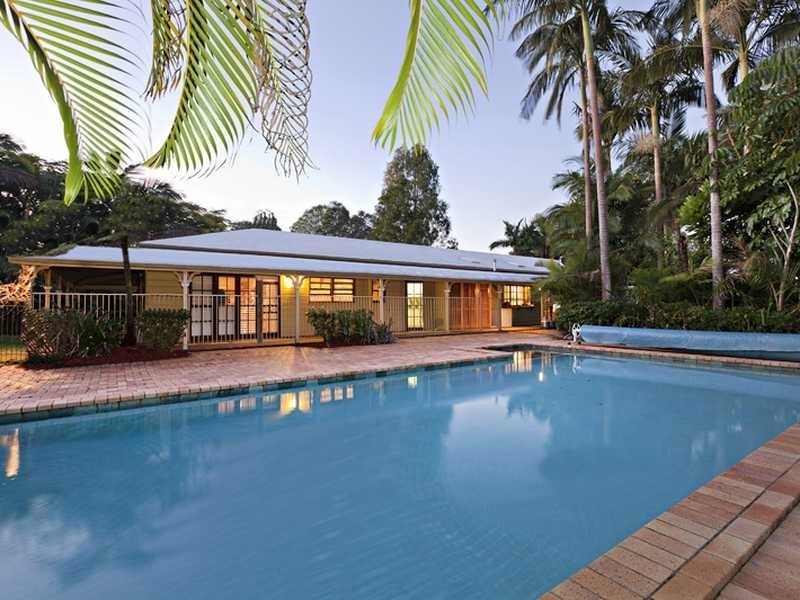 Brookfield QLD 4069