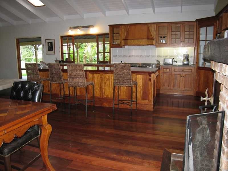 Brookfield QLD 4069
