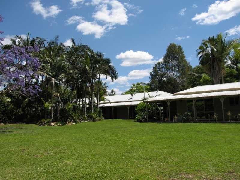Brookfield QLD 4069