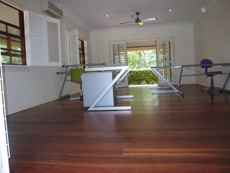 Brookfield QLD 4069