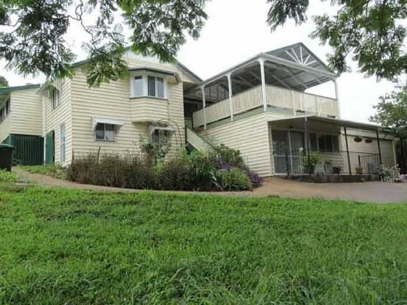 Brookfield QLD 4069
