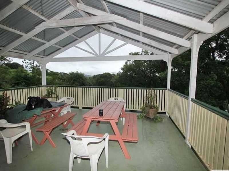 Brookfield QLD 4069