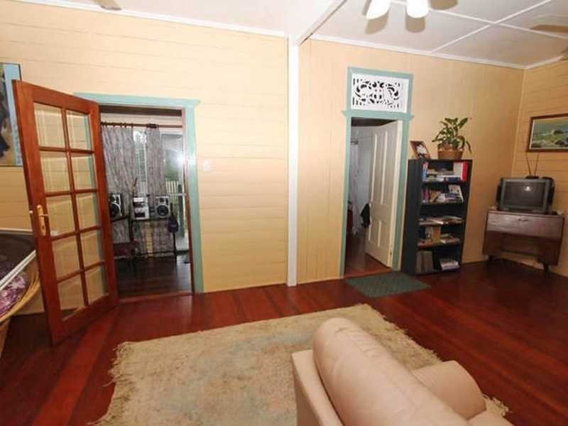 Brookfield QLD 4069