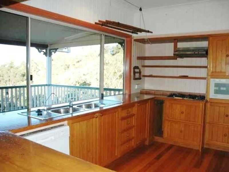 82 Church Road, Bellbowrie QLD 4070