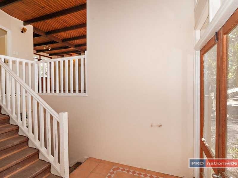 214 Brookfield Rd, Kenmore Hills QLD 4069