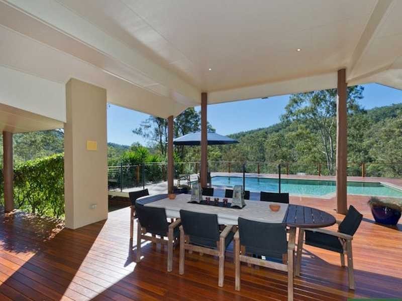 Lake Manchester QLD 4306