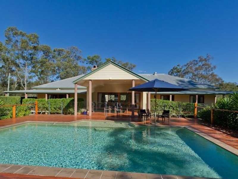 Lake Manchester QLD 4306