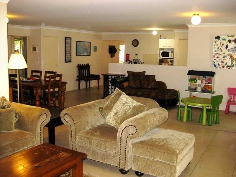 5 Taradale Close, Moggill QLD 4070