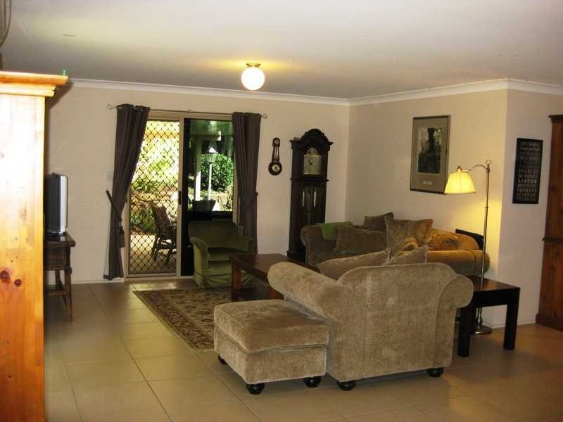 5 Taradale Close, Moggill QLD 4070