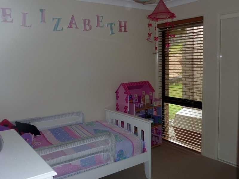 21 TANCRED PLACE, Bellbowrie QLD 4070