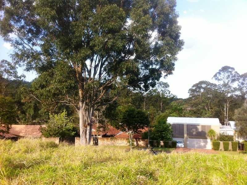 14 NGERINGA STREET, Chapel Hill QLD 4069