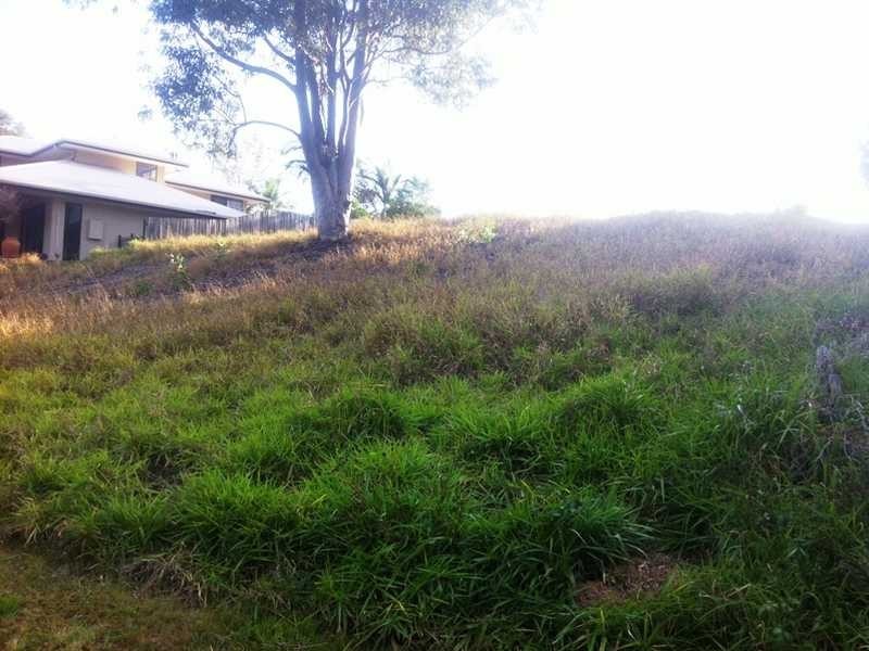 14 NGERINGA STREET, Chapel Hill QLD 4069