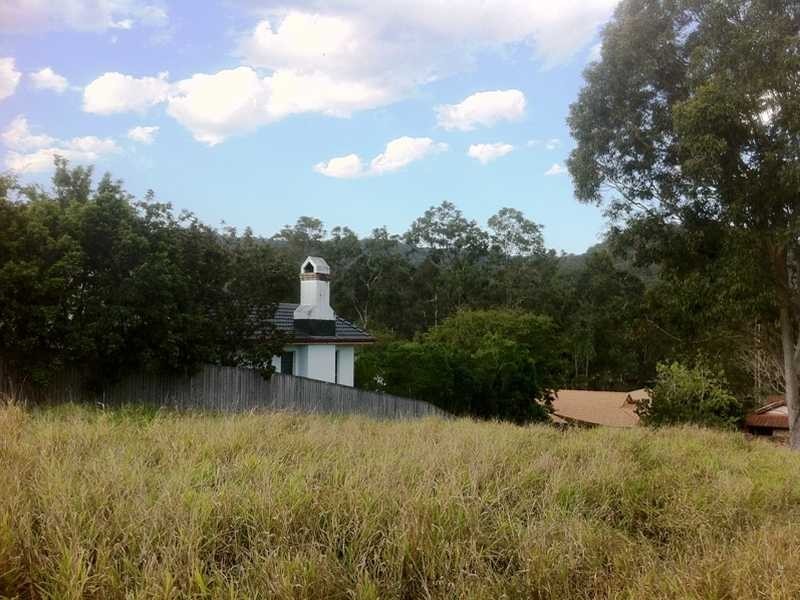 14 NGERINGA STREET, Chapel Hill QLD 4069