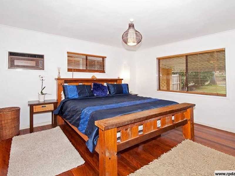 17 TWILIGHT STREET, Kenmore QLD 4069