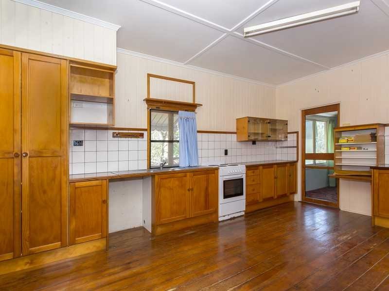5 Moggill Ferry Road, Riverview QLD 4303