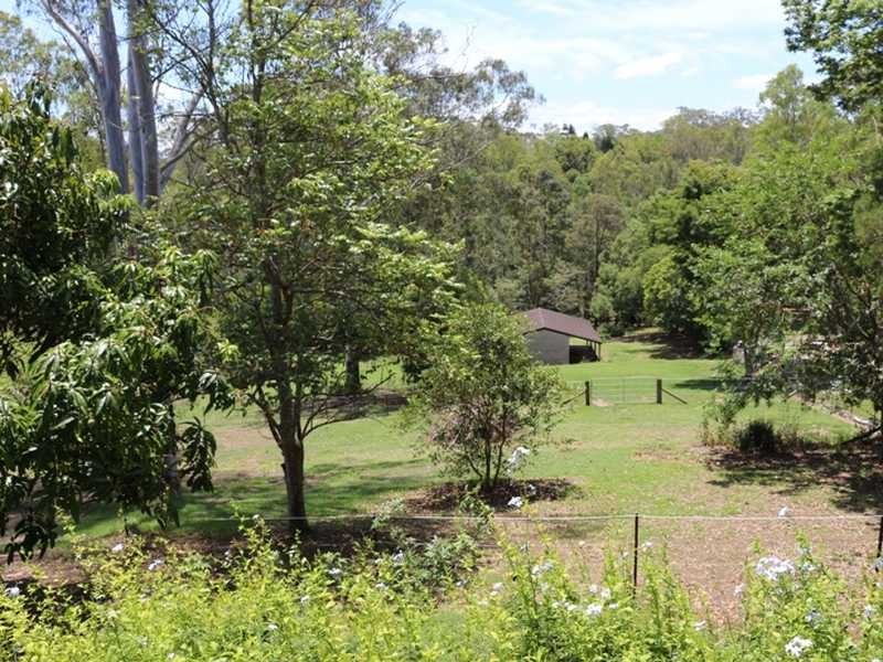 563 BROOKFIELD ROAD, Kenmore Hills QLD 4069
