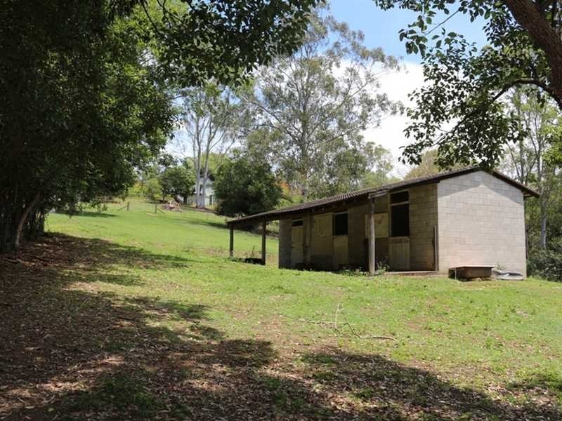 563 BROOKFIELD ROAD, Kenmore Hills QLD 4069