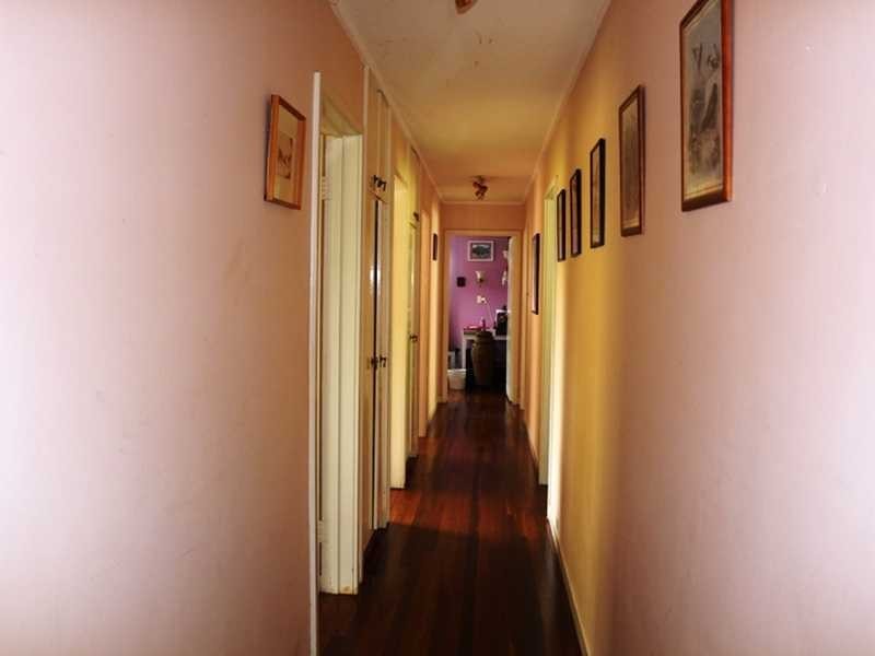 563 BROOKFIELD ROAD, Kenmore Hills QLD 4069