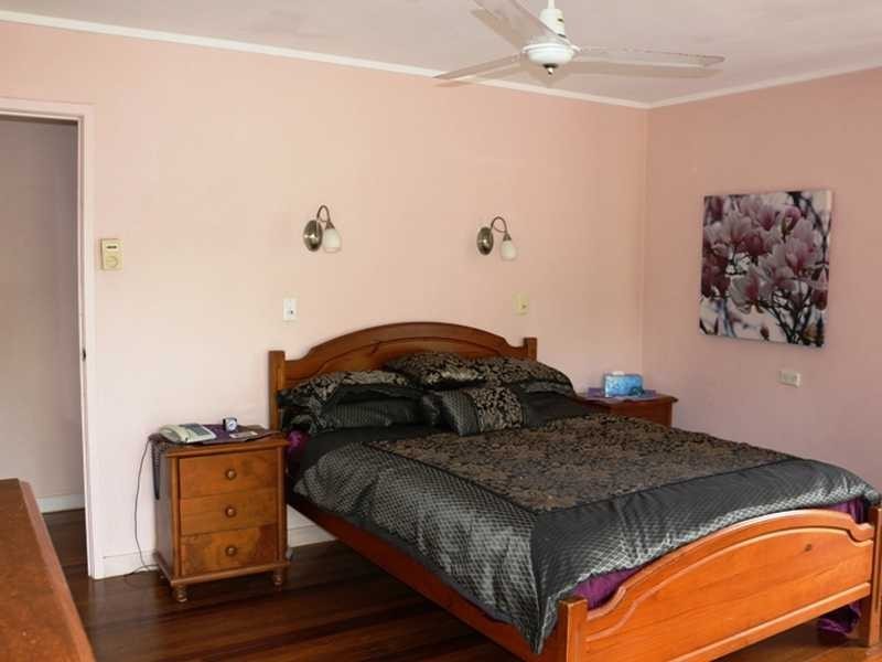 563 BROOKFIELD ROAD, Kenmore Hills QLD 4069