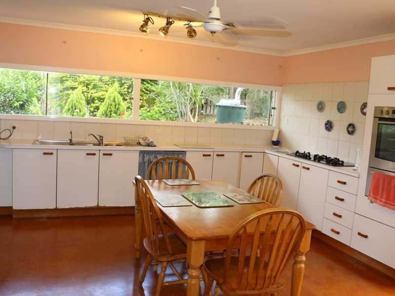 563 BROOKFIELD ROAD, Kenmore Hills QLD 4069