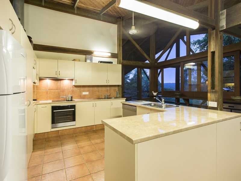 Upper Brookfield QLD 4069