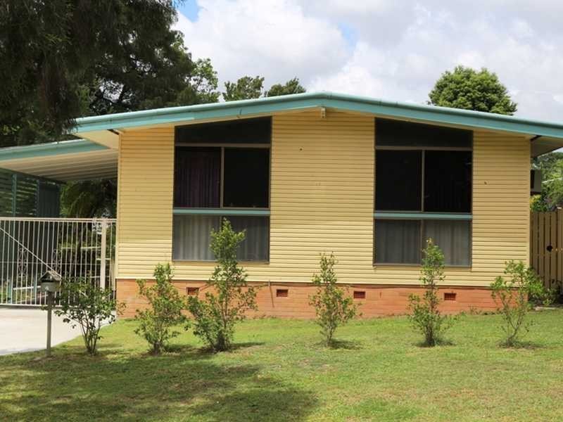 4 ARDELL STREET, Kenmore QLD 4069