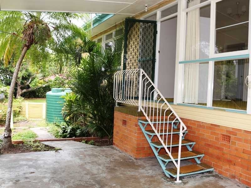 4 ARDELL STREET, Kenmore QLD 4069