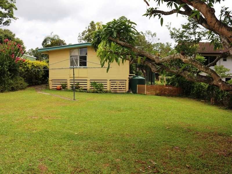 4 ARDELL STREET, Kenmore QLD 4069