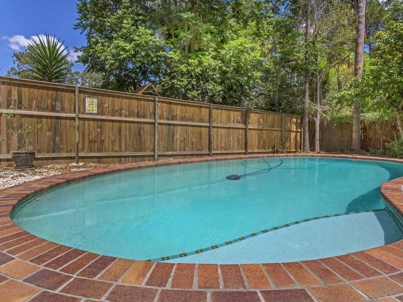 74 BROOKFIELD ROAD, Kenmore QLD 4069