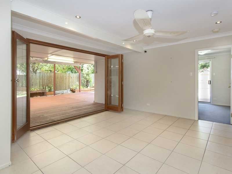 74 BROOKFIELD ROAD, Kenmore QLD 4069