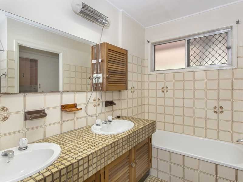 74 BROOKFIELD ROAD, Kenmore QLD 4069