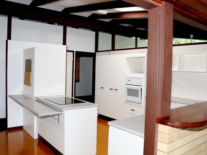 3 MOORFIELDS STREET, Fig Tree Pocket QLD 4069
