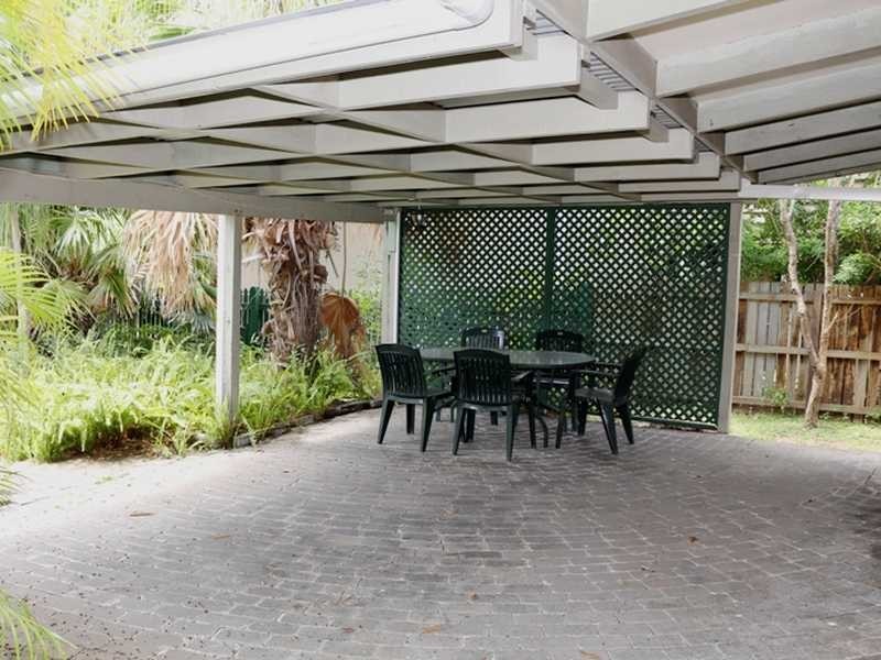 3 MOORFIELDS STREET, Fig Tree Pocket QLD 4069
