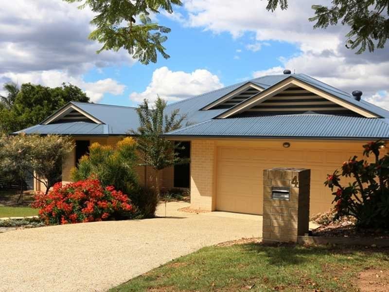 4 PINE COUNTY PLACE, Bellbowrie QLD 4070