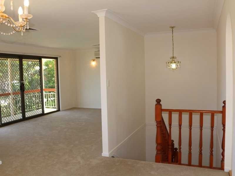 21 MONDRA STREET, Kenmore Hills QLD 4069