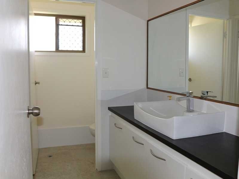 21 MONDRA STREET, Kenmore Hills QLD 4069