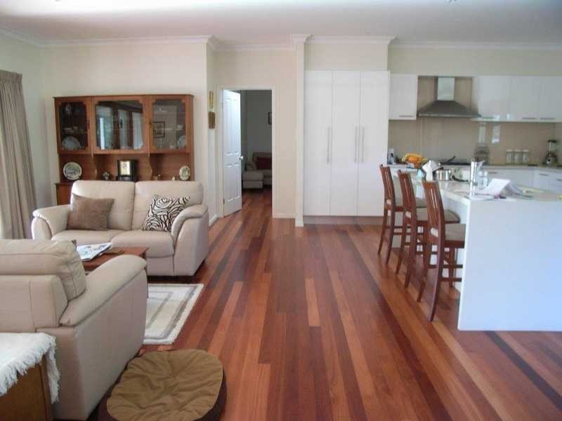 Brookfield QLD 4069