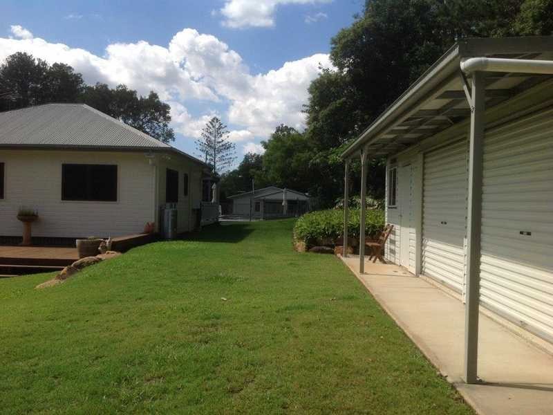 Brookfield QLD 4069
